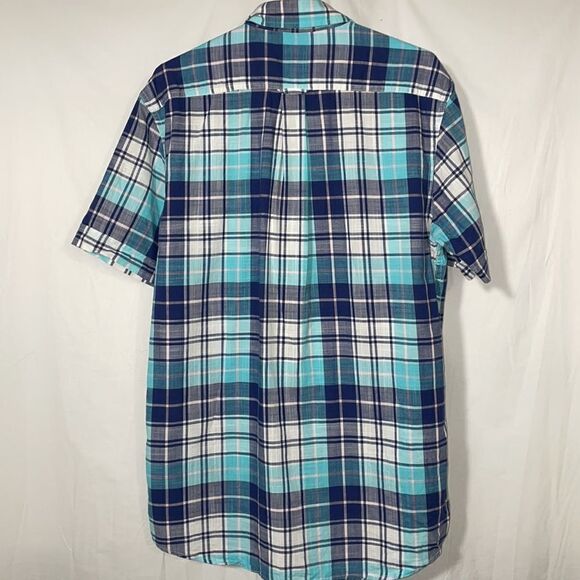 Izod short  sleeve button down shirt - Picture 5 of 8